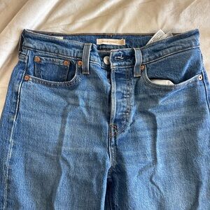 LEVIS JEANS
